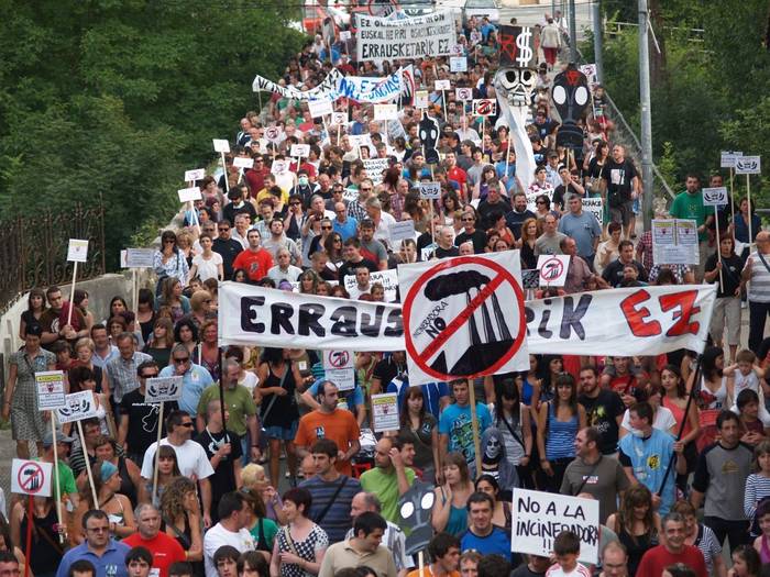 Sakana Bizirik plataforma aurkeztu dute