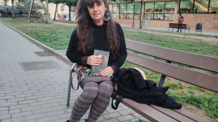 "Bertsoen bidez kontatutako istorioak dira; herri poesia"