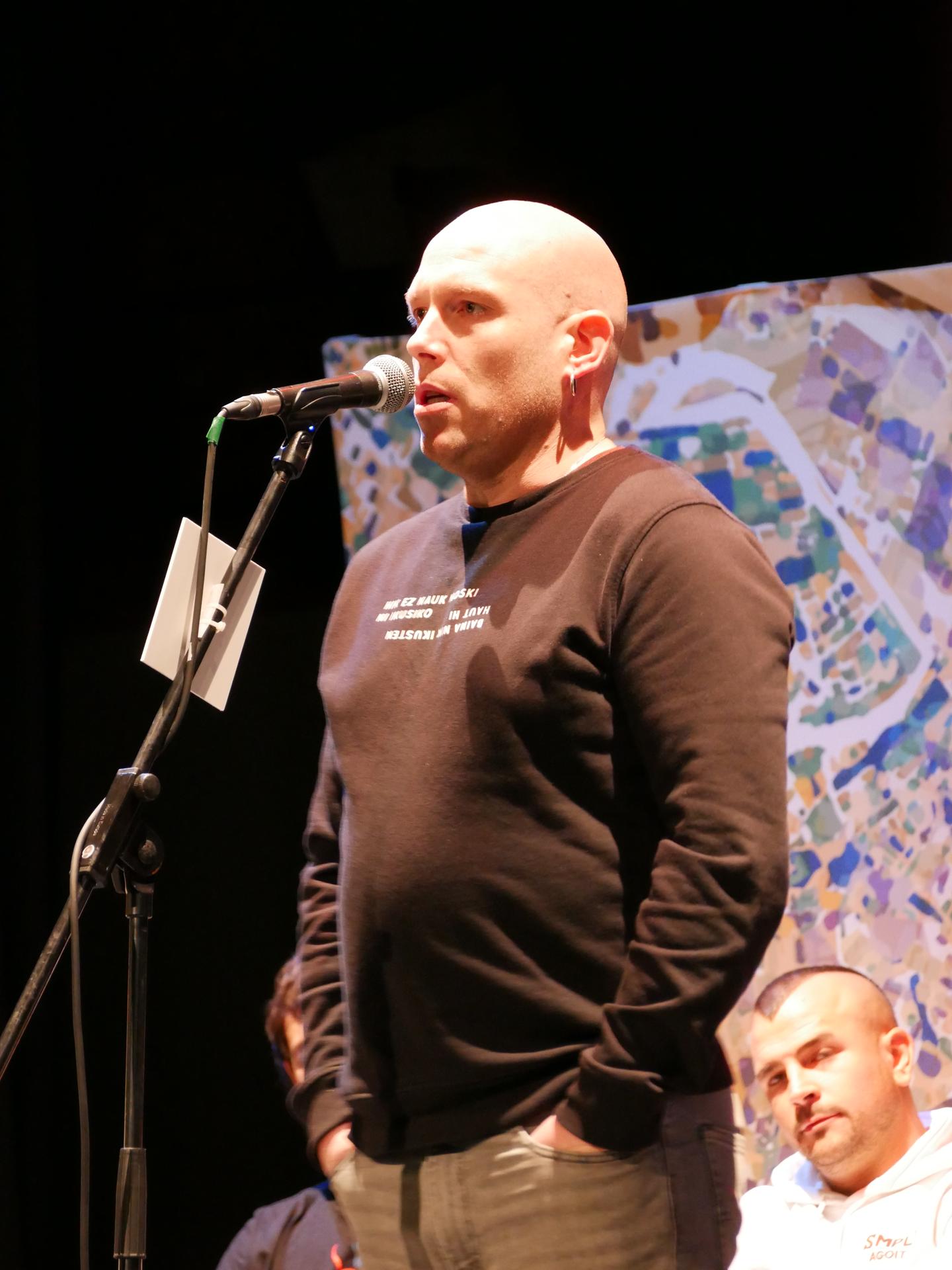 Eneko Lazkozek irabazi du Nafarroako Bertsolari Txapelketako lehen saioa