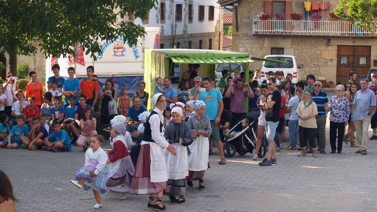 San Migel festak hemen dira