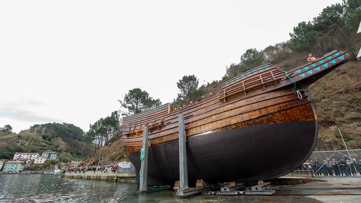 Sakanako basoetatik ateratako zuretik baleontzia