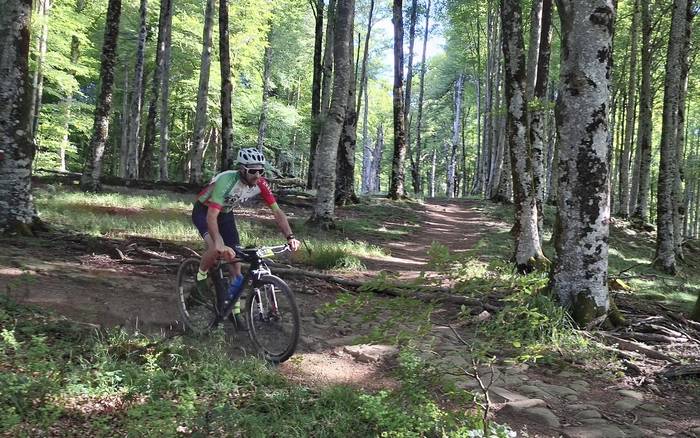 Altsasuko BTT Zeharkaldian, paisaia ikusgarrietan freskotasunaren bila