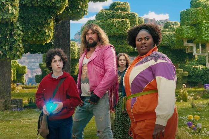 'Minecraft film bat' filmaren emanaldia, euskaraz