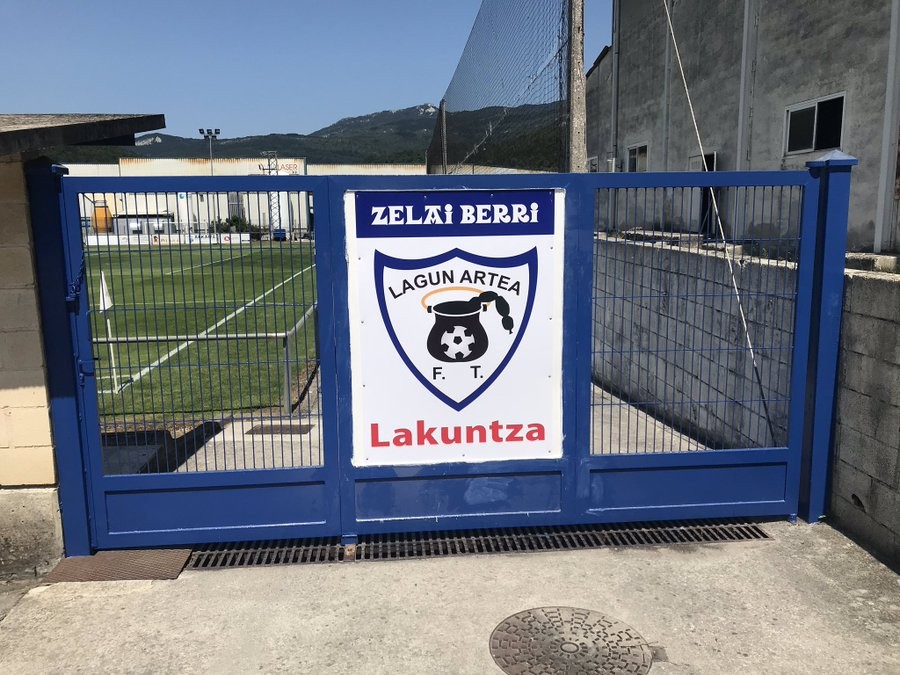 Lakuntzako Futbol Campusa antolatu dute