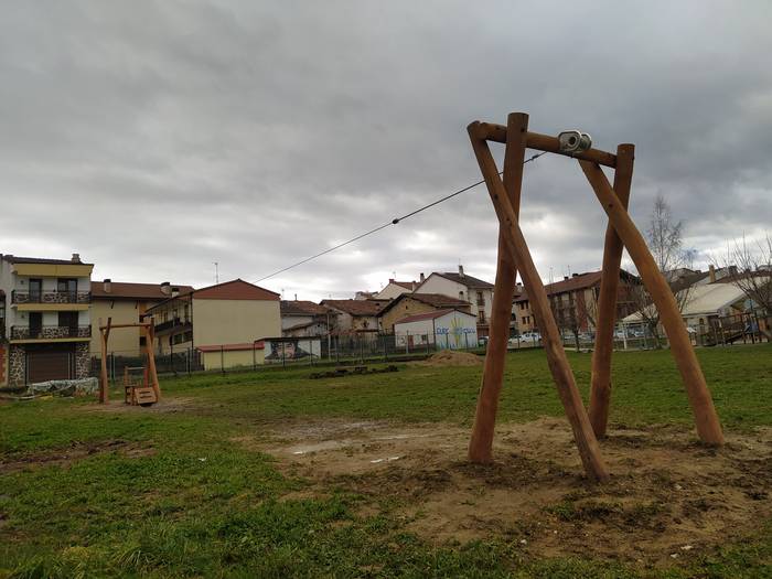 Parkea itxura hartzen hasi da