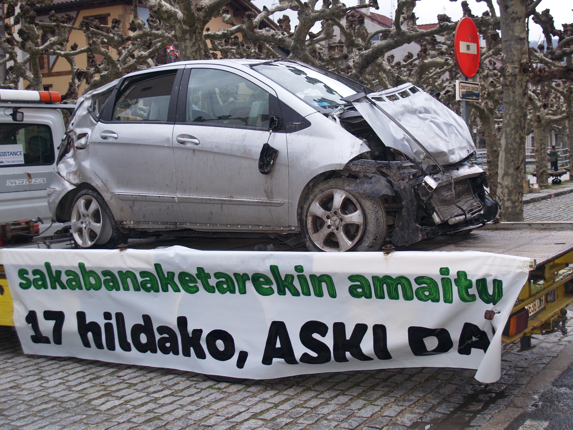 Presoen urrunketak eragindako istripuak salatzeko deia