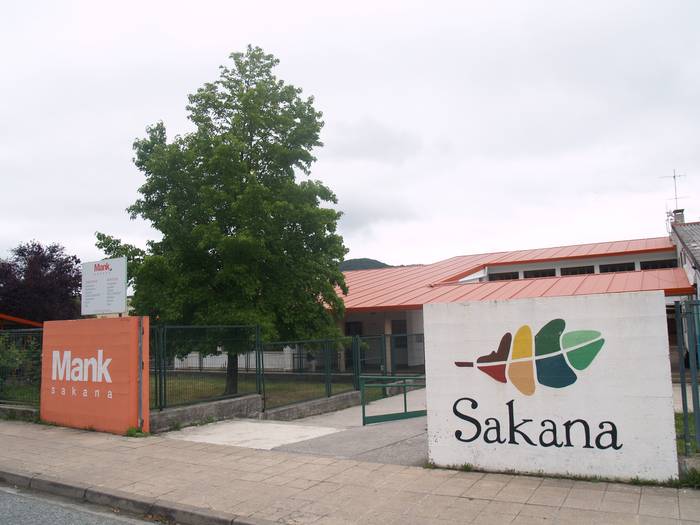 Bi lanpostutarako izendapen proposamenak Mank-en