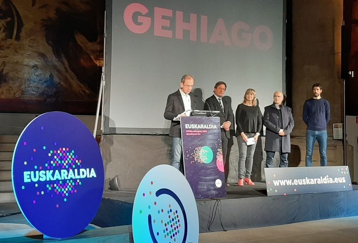 Euskaraz ulertzen duten herritarrei Euskaraldian parte hartzera dei egiten die Euskarabideak