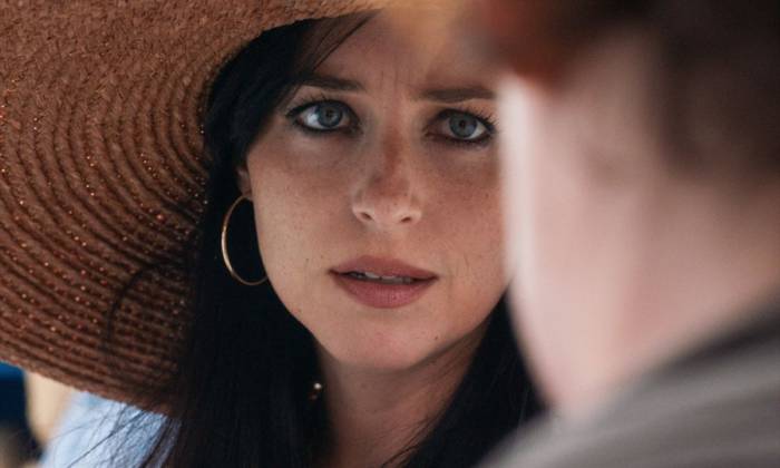 La hija oscura gaurkotasunezko filmaren emanaldia