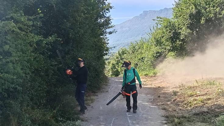 Lakuntzarrak auzolanean