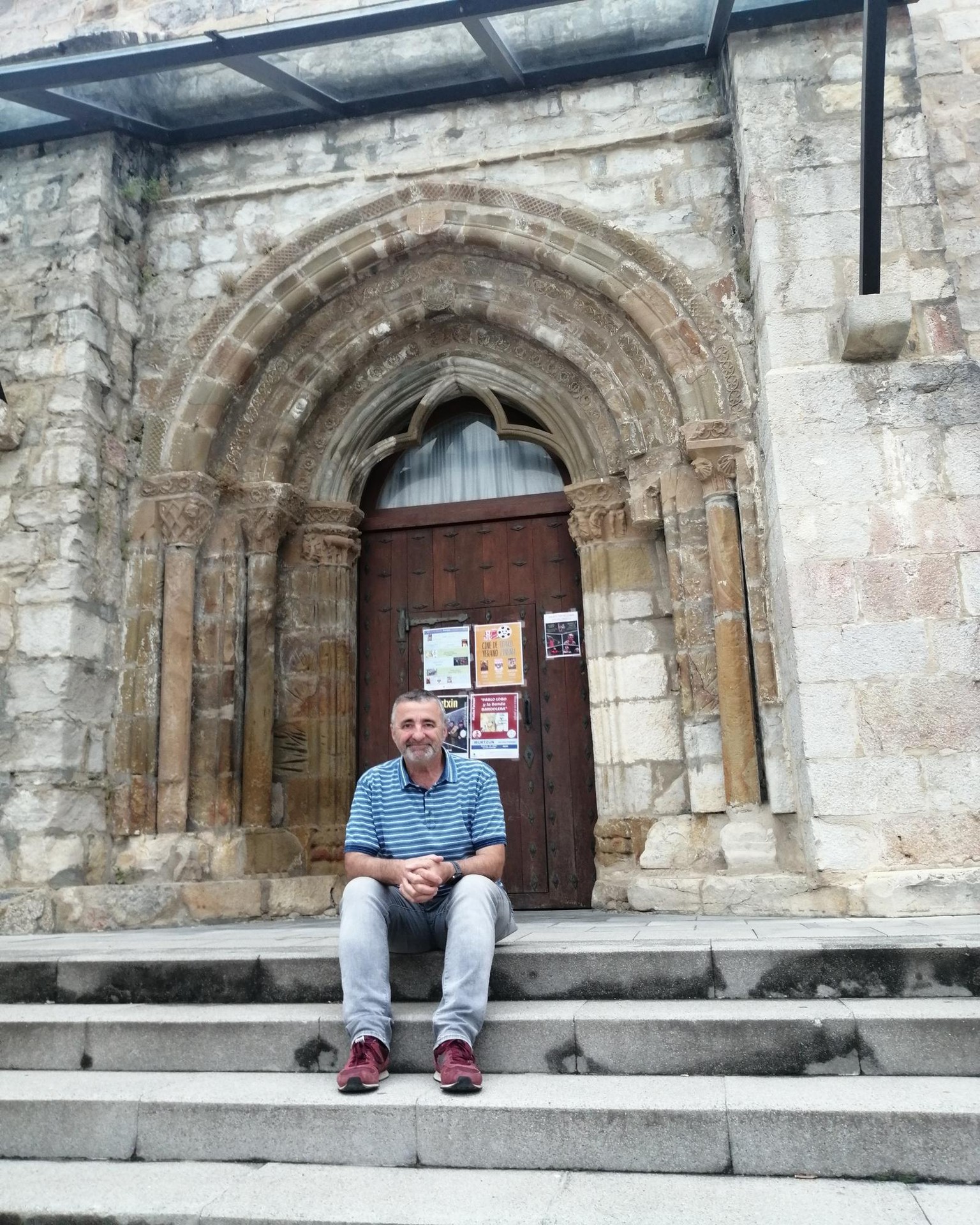 "Lan polita eta eskertua da; bere gauzak ere ditu, noski"