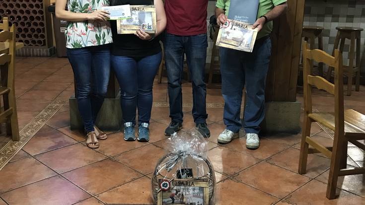 Artzain Eguneko argazkilari onenak sariekin