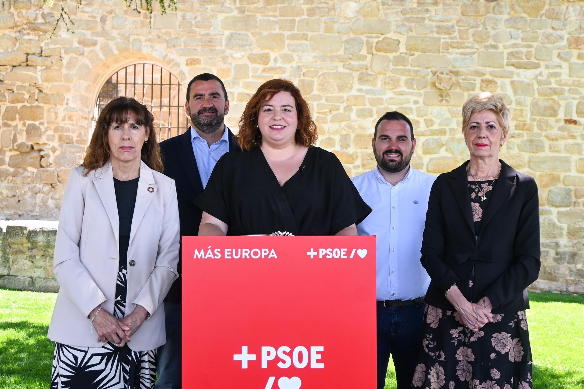 PSN "langile migratzaileen etorrera eta erabateko integrazioa erraztuko dituen" Europa baten alde dago