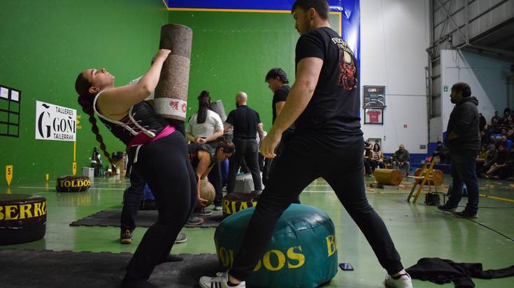 Harri jasotzea, pilota goxua, paleta goma, saskibaloia eta frontenisa