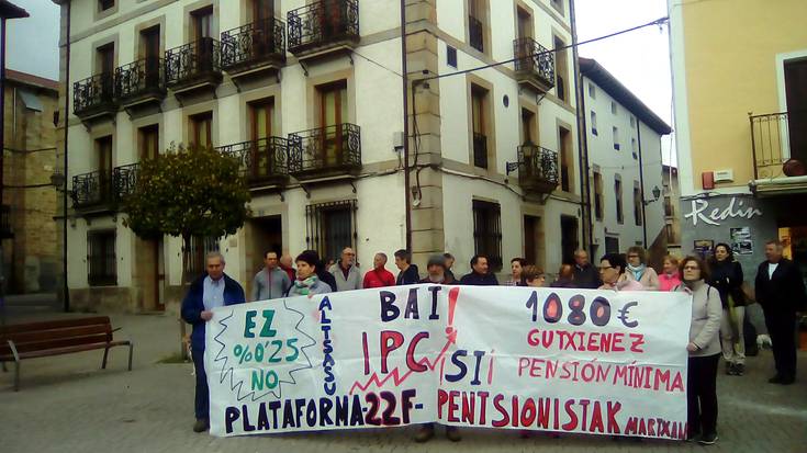 Pentsio duinen aldeko aldarrikapenak ez du udan etenik izanen 