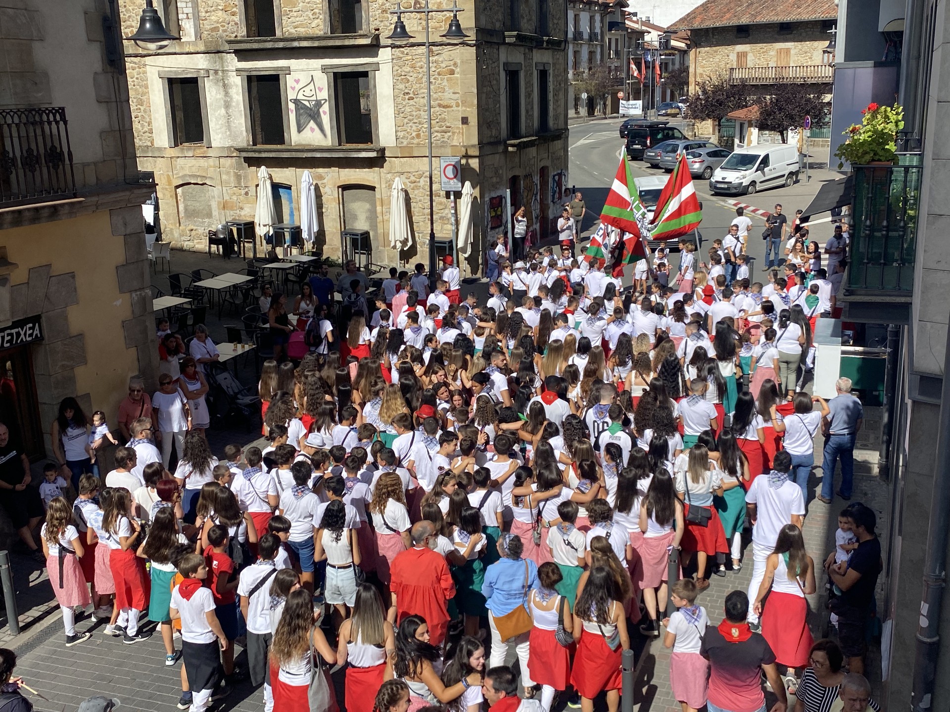 Altsasuko Gazteak peña 50. urteurrena prestatzen ari da