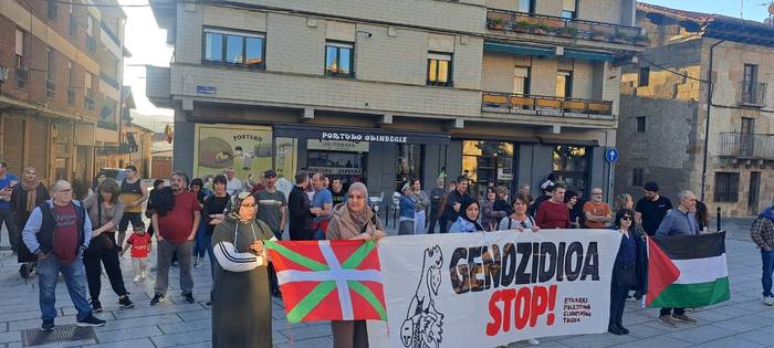 Palestinako genozidioa salatu dute