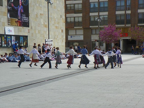 Dantzari txikiak Altsasun bilduko dira igandean