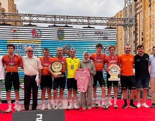 Iker Mintegik Aljeriako Grand Prix El Djazaïr irabazi du, profesionaletako lehen garaipena