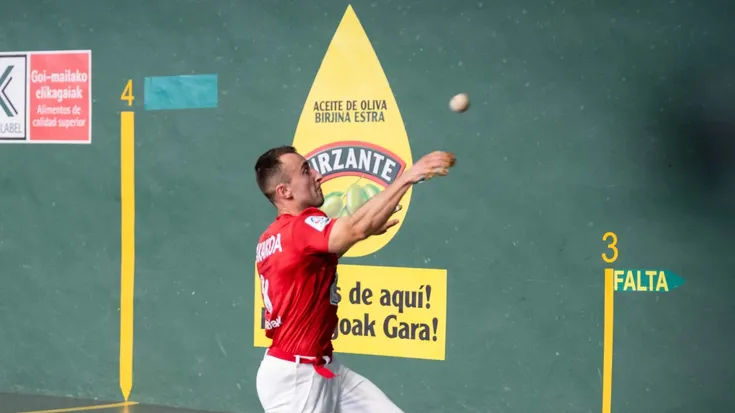 Joanes Bakaikoak inoiz ez du etsitzen