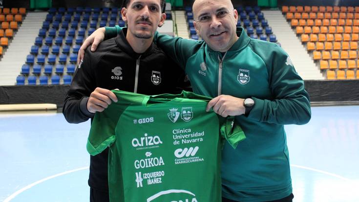 M. Riveras, Osasuna Magna Xotako plantilla indartzeko