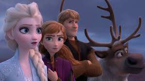 Frozen II familiarteko filmaren emanaldia