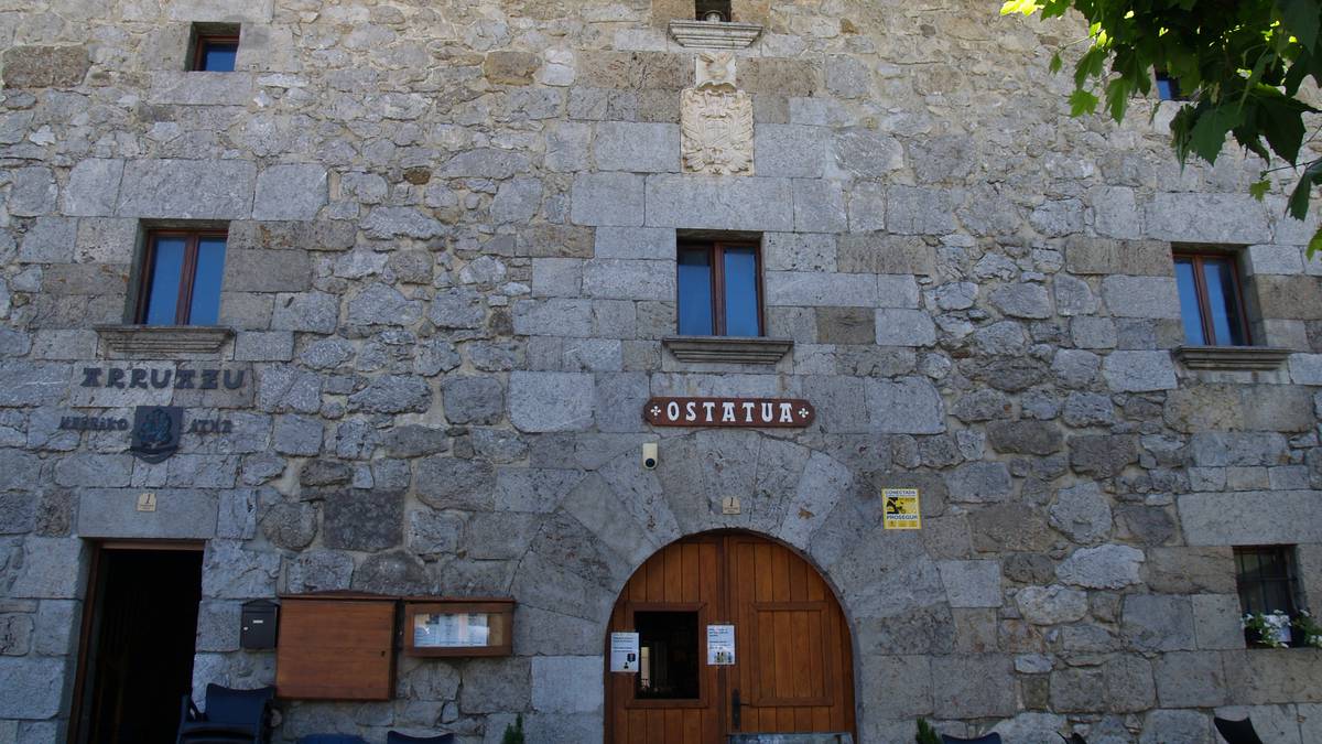 Bake epaile ordezkoaren bila Arruazun