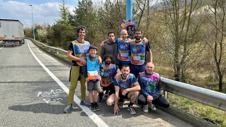 "Duela urte batzuk erabaki genuen asanbladak-eta euskaraz egitea"