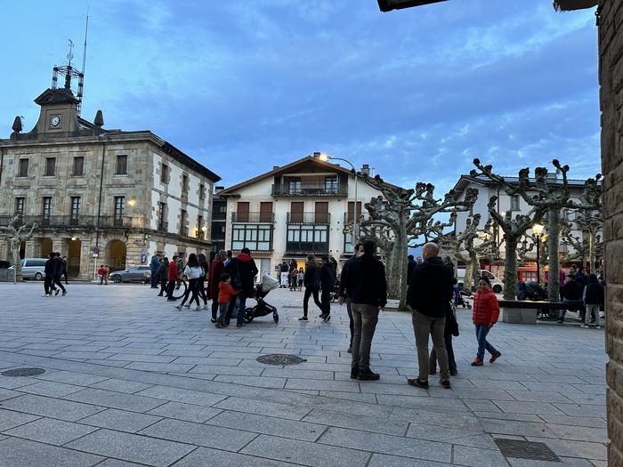 Gaztetxokoa zabalik da