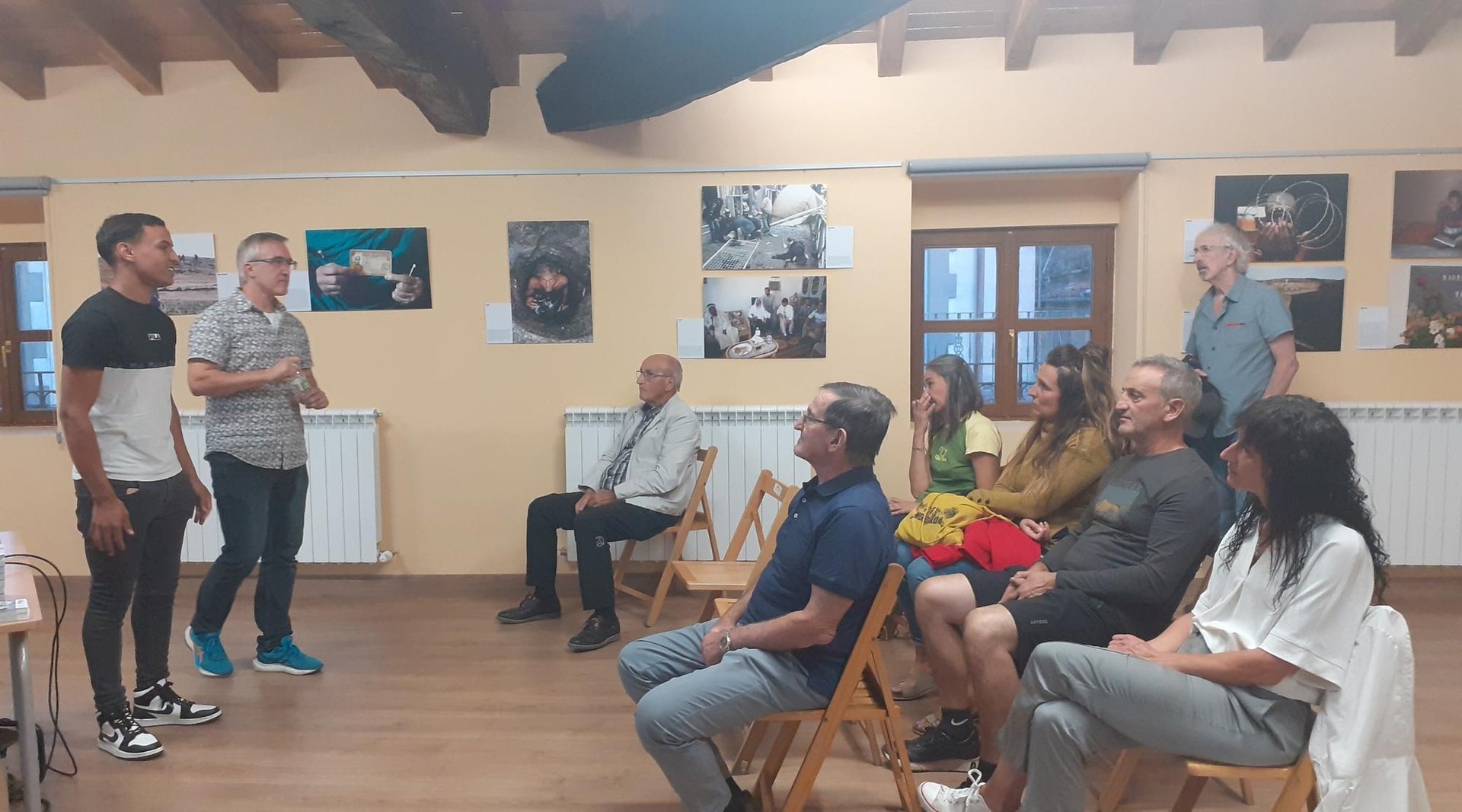 Munduko gatazkak eta bizimodu latzak argazkitan