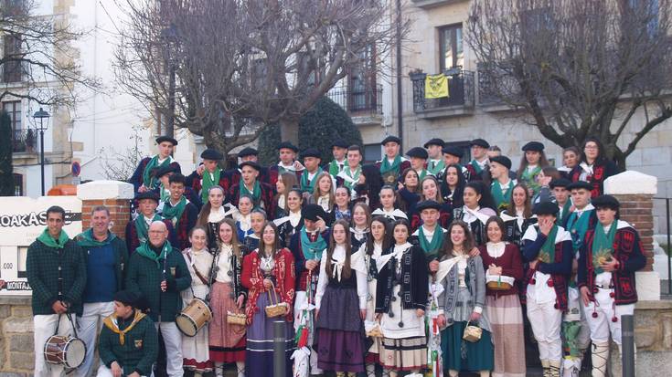 Santa Agedan gertatutakoa gaitzetsi dute kintoek