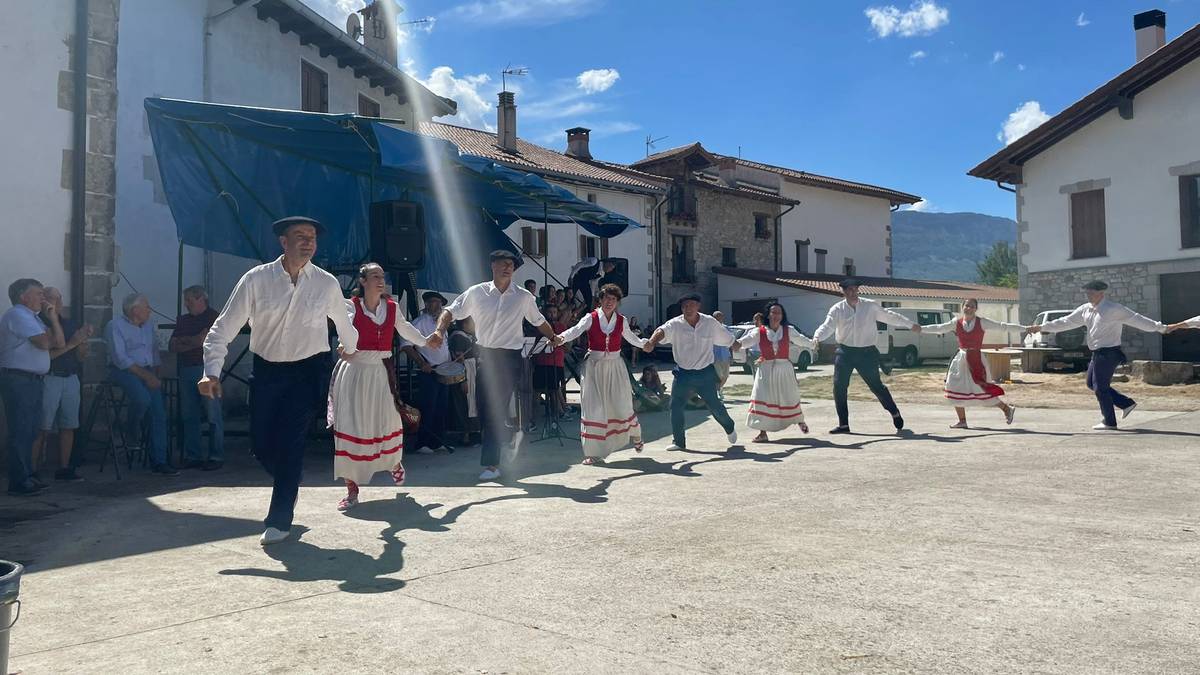 Abuztua agurtzeko, Ihabarko festak