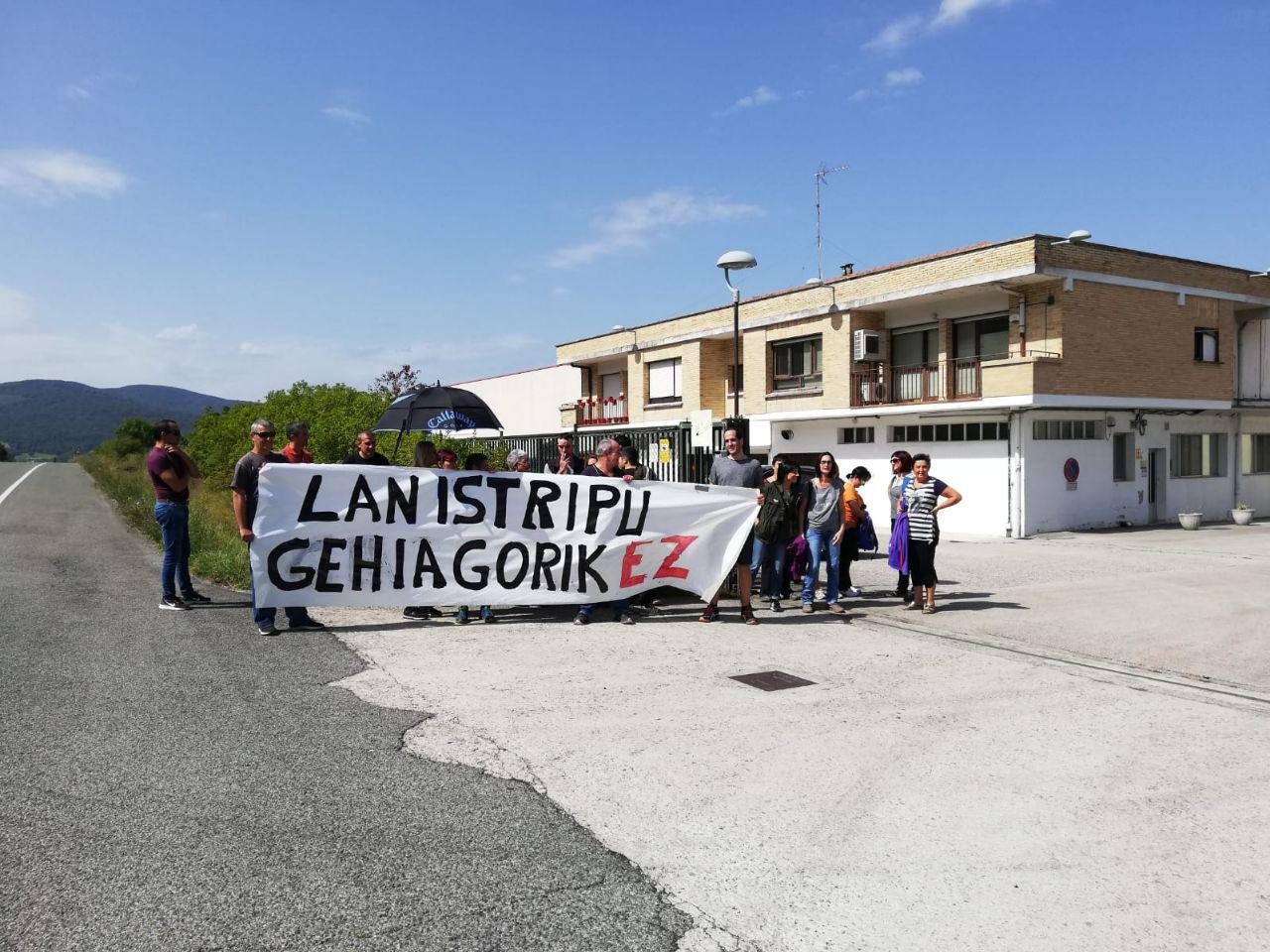 Viscofaneko langileek Kasedako lan-heriotza salatu dute