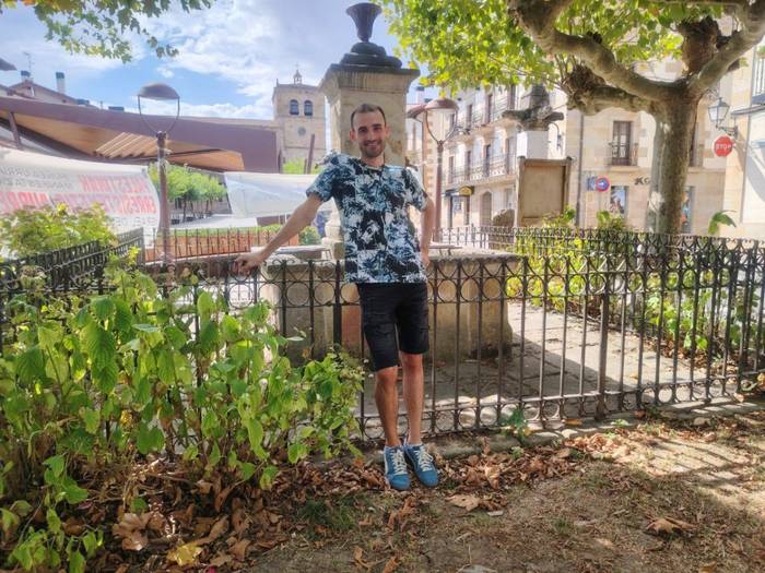 "Abestiak nire zati bat dira; gertuko bizipenak"