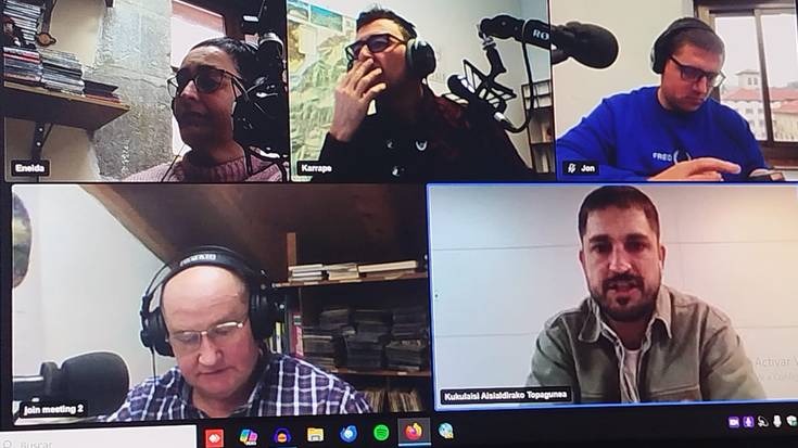 "Haurrek eta helduek elkarrekin jolasteko lehiaketa bat da"