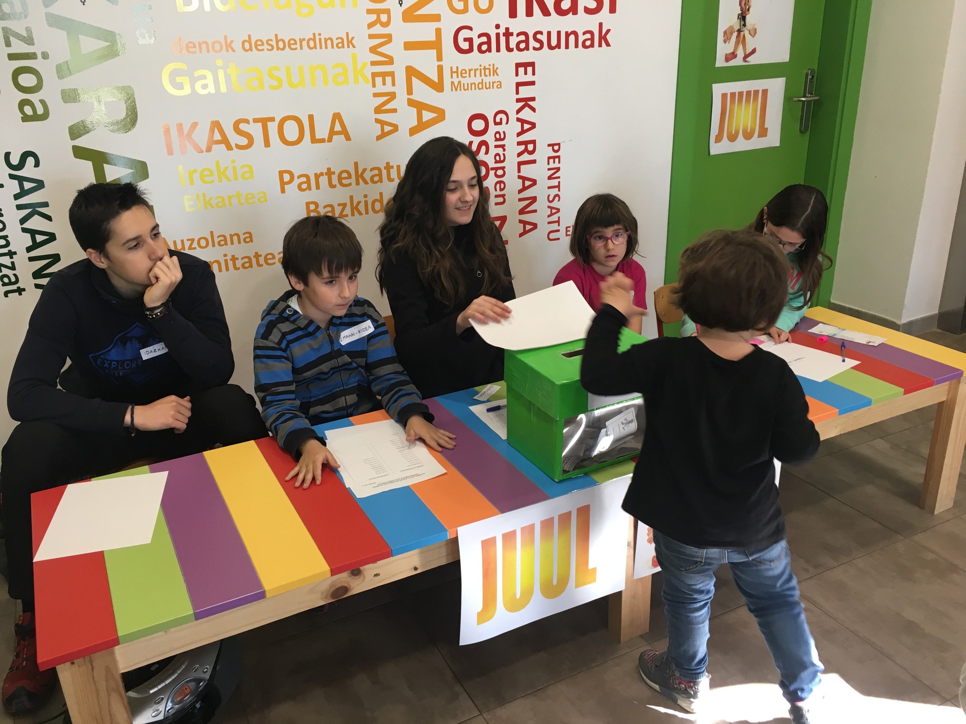 20 urtez gogoko literatur lanak aukeratzen