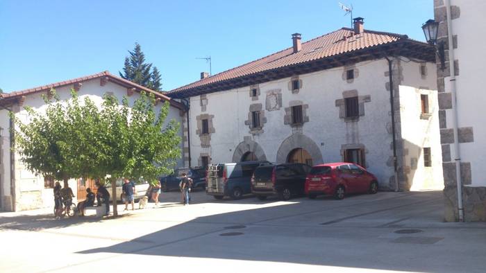 Kontzejuetan sakandarren %6,86 bizi da