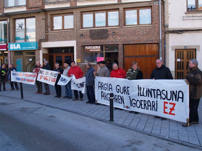 Sasoiak argindarraren garestitzea salatu du