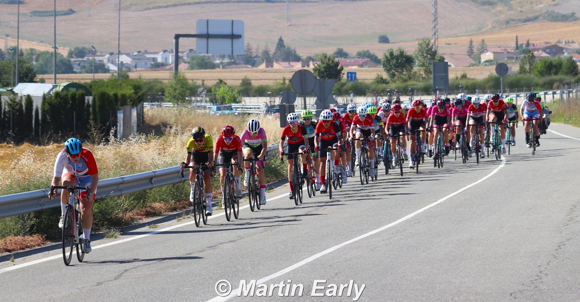 Photo Finishak Ayala Serrano jarri du lider