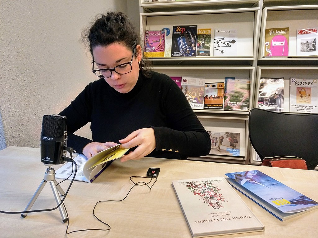 Literatura solasaldia Alaine Agirrerekin