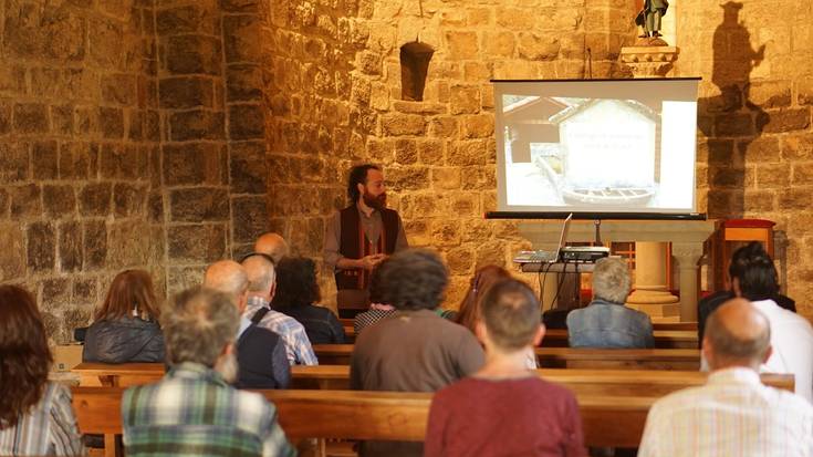 Arakil, Uharte Arakilgo mediku kontsultategia eta Arbizuko udaleko kontuak