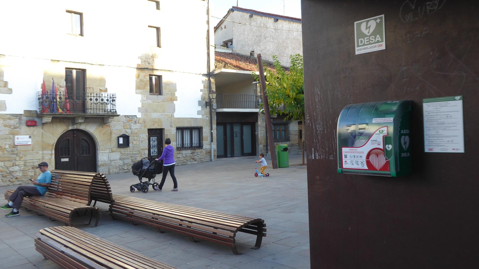 Desfibriladorea, plaza erdian