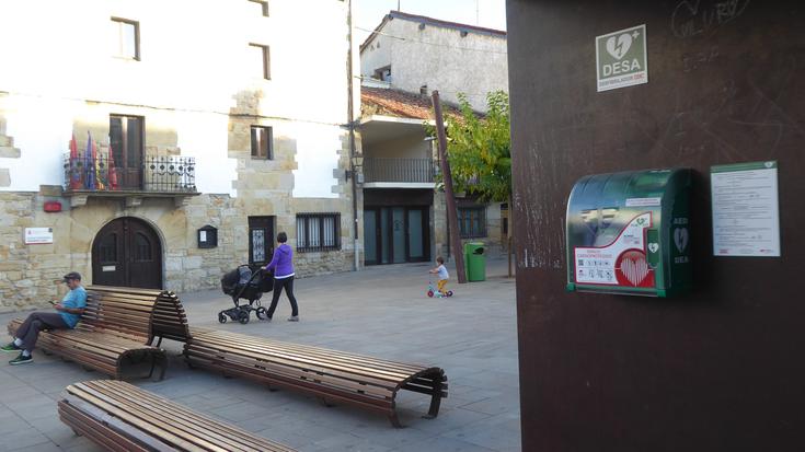 Desfibriladorea, plaza erdian