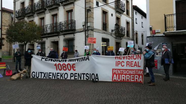 Pentsio duinen alde manifestatzera deitu dute