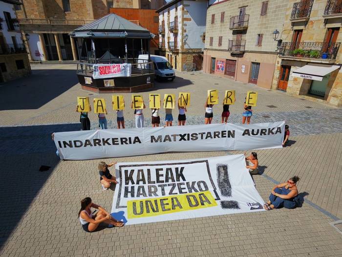 Itaiak "jaietan ere indarkeria matxistaren aurka kaleak hartzeko unea" dela adierazi du